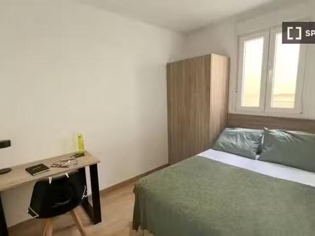 Habitación en piso compartido en alquiler en San Diego, Madrid