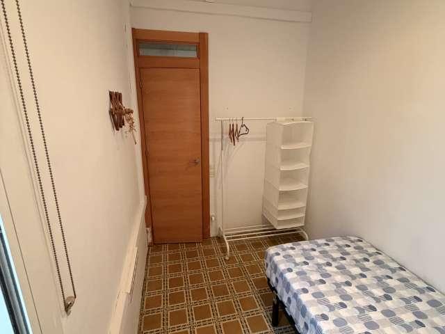 Habitación en piso compartido en alquiler en Sagrada Familia