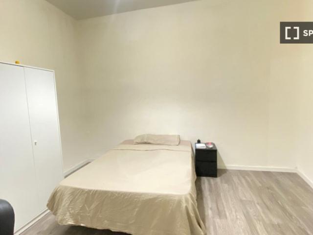 Habitación en piso compartido en alquiler en Sol, Madrid