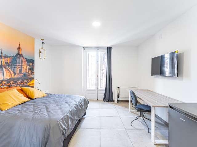Habitación en piso compartido en alquiler en Sol, Madrid