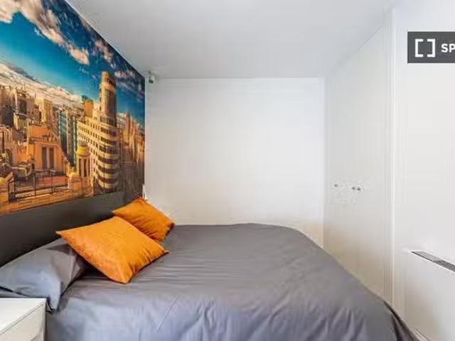 Habitación en piso compartido en alquiler en Sol, Madrid