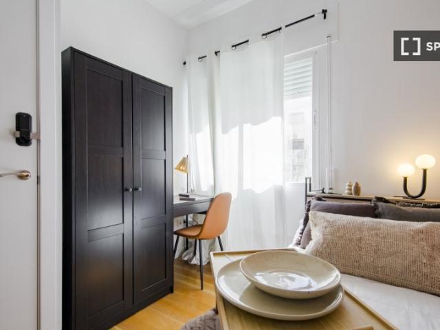 Habitación en piso compartido en alquiler, Hispanoamérica