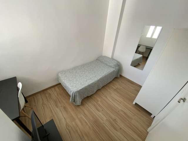 Habitación en piso compartido en alquiler, Las Avenidas