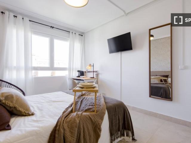 Habitación en piso compartido en alquiler, Piovera, Madrid