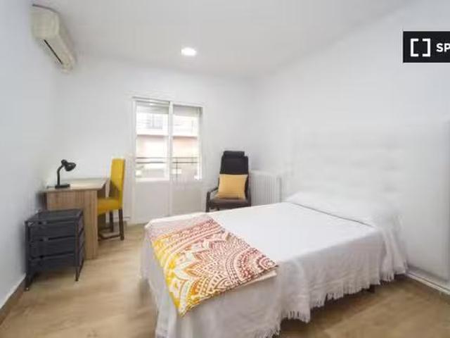 Habitación en piso compartido en alquiler, Plaza de Toros, Gra.