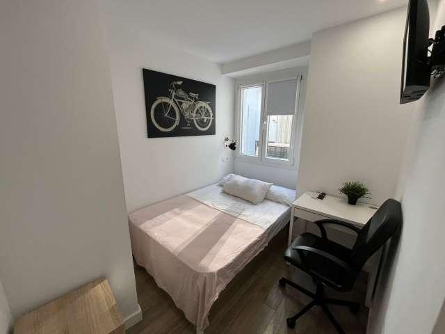 Habitación en piso compartido en alquiler, Sol, Madrid