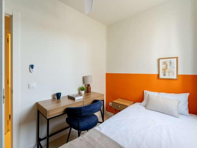 Habitación en piso compartido en Arapiles, Madrid