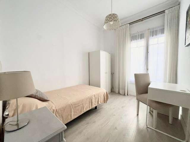 Habitación en piso compartido en Argüelles, Madrid