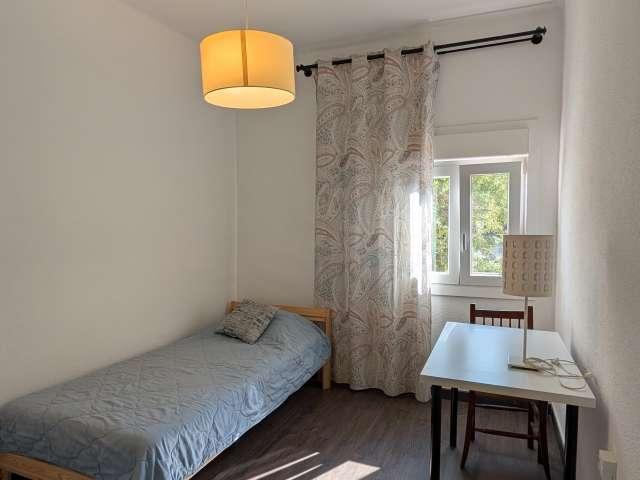 Habitación en piso compartido en barcelona