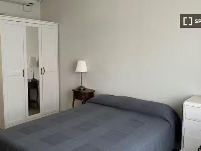 Habitación en piso compartido en barcelona