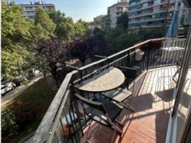 Habitación en piso compartido en barcelona