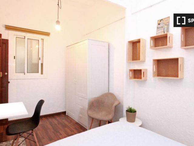 Habitación en piso compartido en barcelona