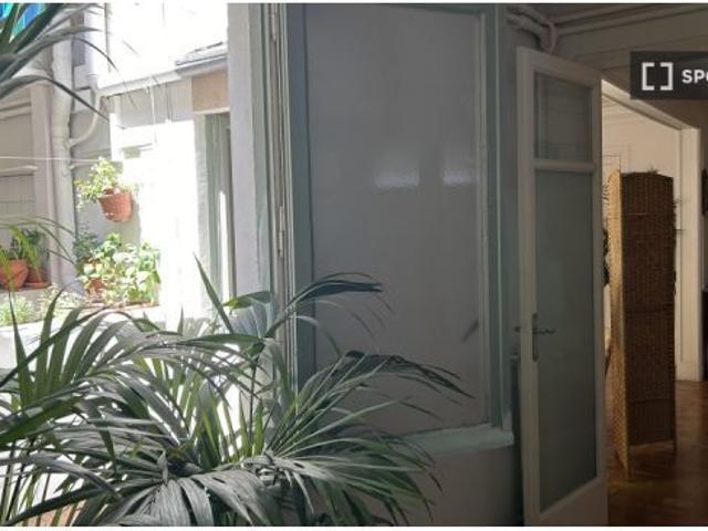 Habitación en piso compartido en barcelona