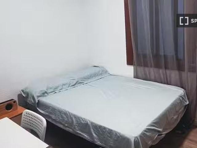 Habitación en piso compartido en barcelona