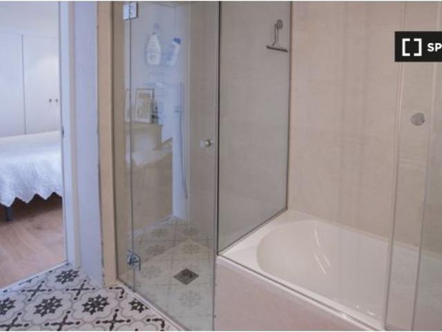 Habitación en piso compartido en barcelona