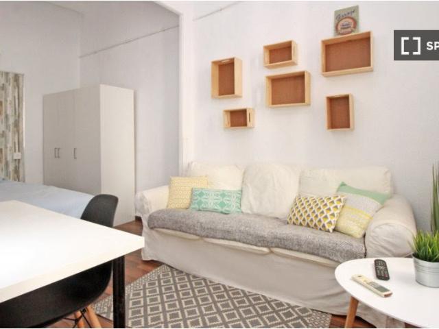 Habitación en piso compartido en barcelona