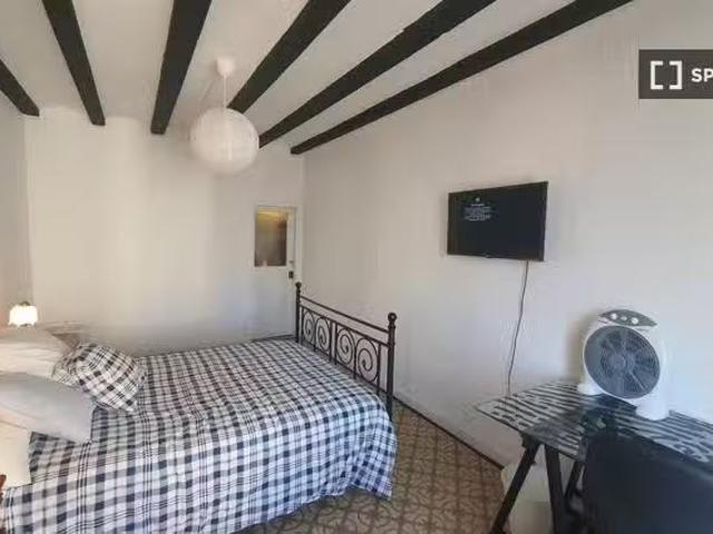 Habitación en piso compartido en barcelona