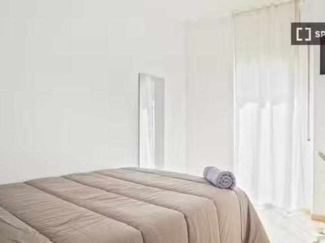 Habitación en piso compartido en barcelona