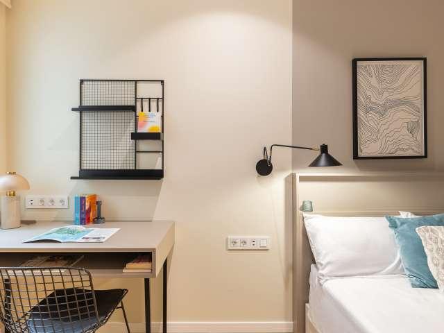 Se alquila habitación en piso compartido en Sant Gervasi Galvany