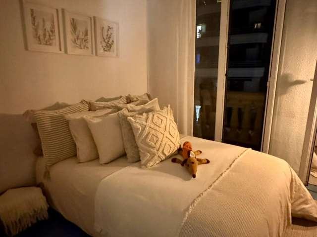 Habitación en piso compartido en barcelona