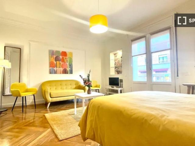 Habitación en piso compartido en Bilbo