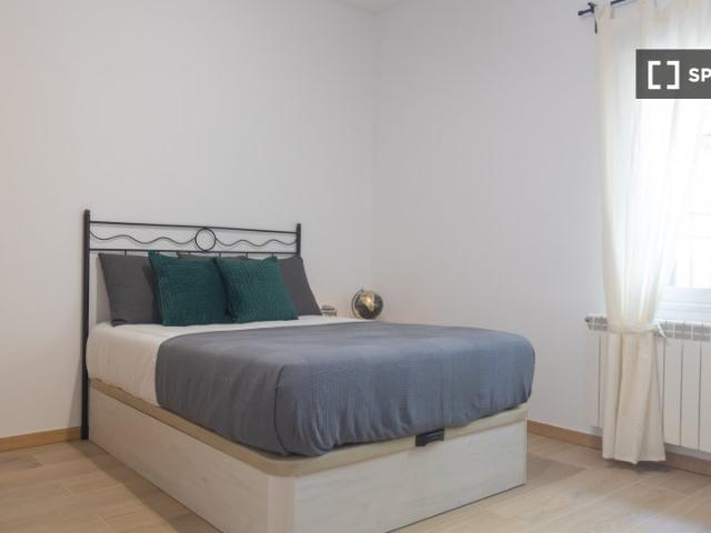 Habitación en piso compartido en Campamento, Madrid