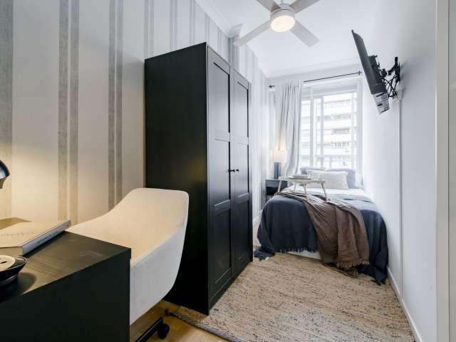 Habitación en piso compartido en Castillejos, Madrid