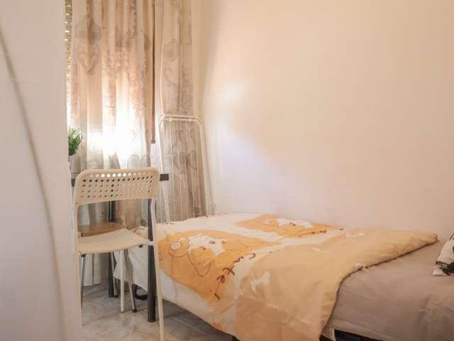 Habitación en piso compartido en Casco Histórico