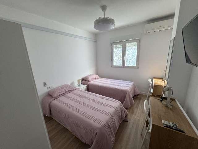 Habitación en piso compartido en Cruz del Humilladero, Málaga