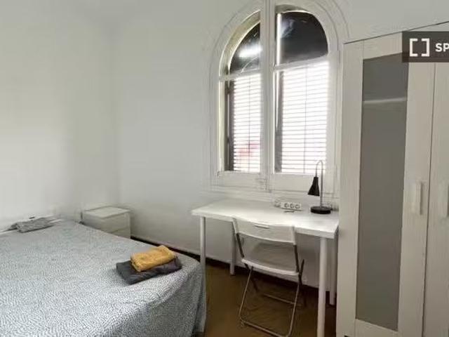 Habitación en piso compartido en el Eixample, Barcelona