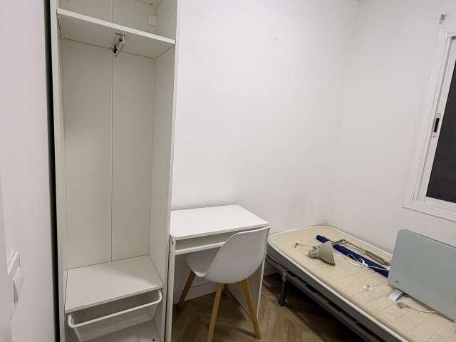 Habitación en piso compartido en El Poble Sec, Barcelona