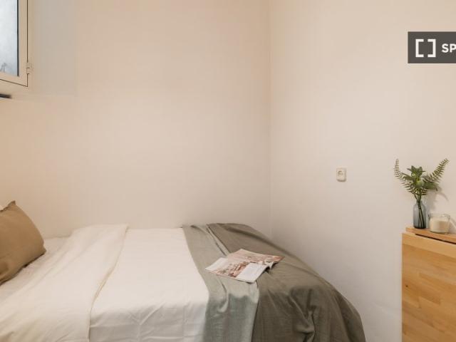 Habitación en piso compartido en El Raval, Barcelona