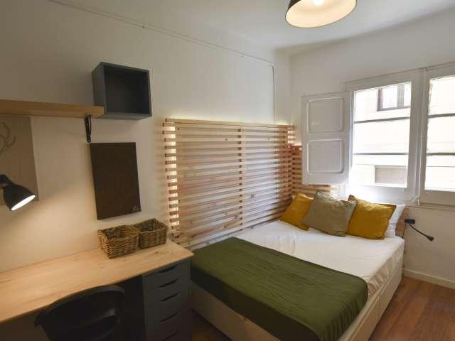 Habitación en piso compartido en El Raval, Barcelona