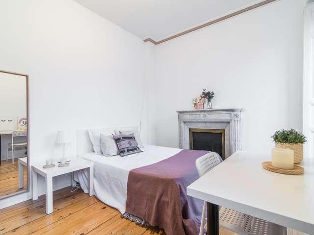 Habitación en piso compartido en Embajadores, Madrid