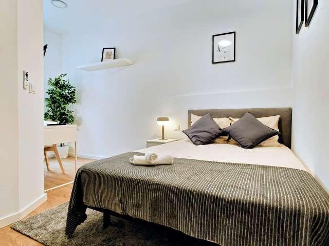 Habitación en piso compartido en Embajadores, Madrid