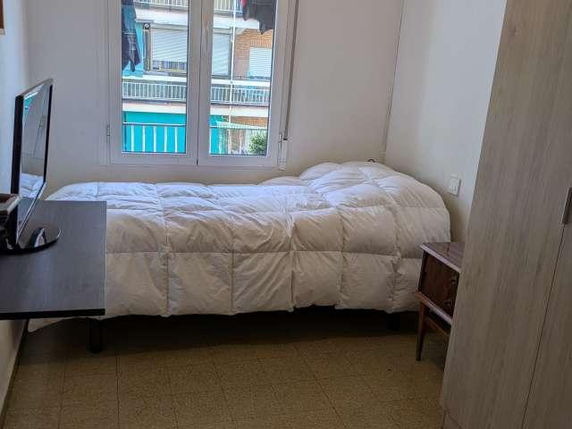 Habitación en piso compartido en Entrevías, Madrid