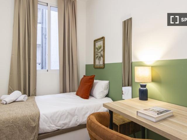 Habitación en piso compartido en Fuente del Berro, Madrid