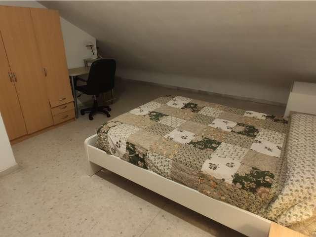 Habitación en piso compartido en Granada