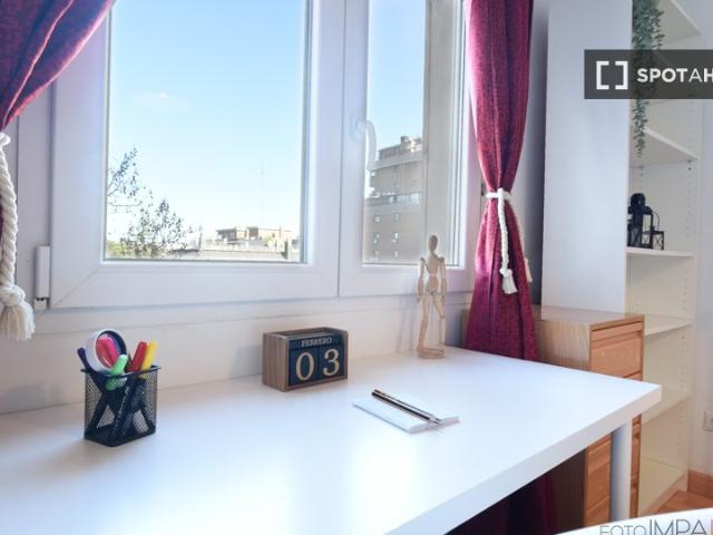 Habitación en piso compartido en Hispanoamérica, Madrid