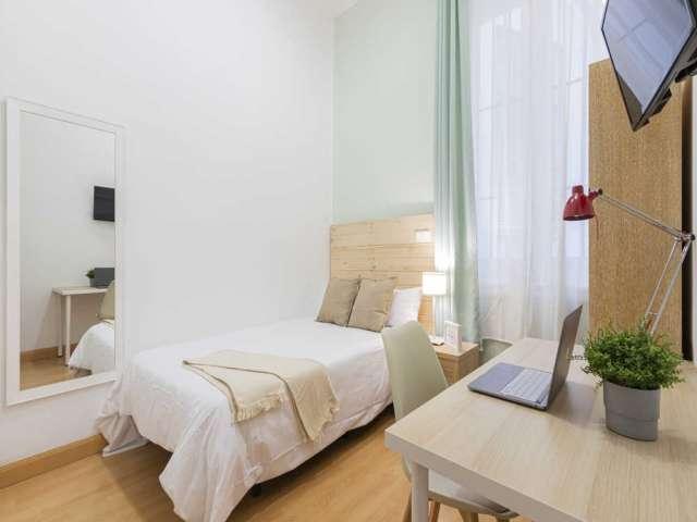 Habitación en piso compartido en Justicia, Madrid