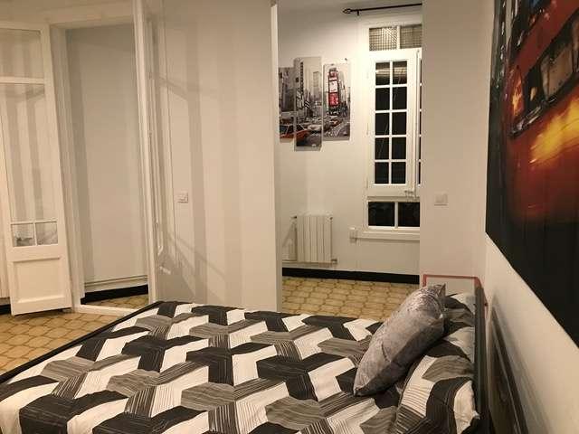 Habitación en piso compartido en la Dreta de l'Eixample, Barcelona