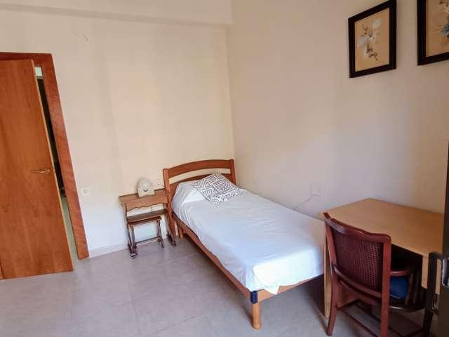 Habitación en piso compartido en La Raiosa, Valencia