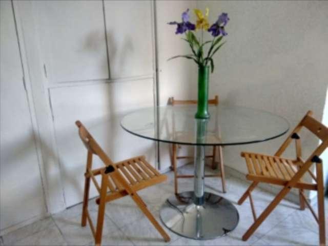 Habitación en piso compartido en Lista, Madrid