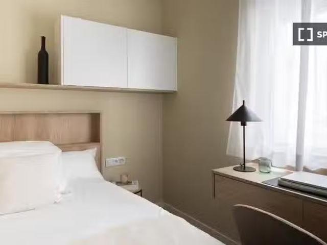 Habitación en piso compartido en madrid