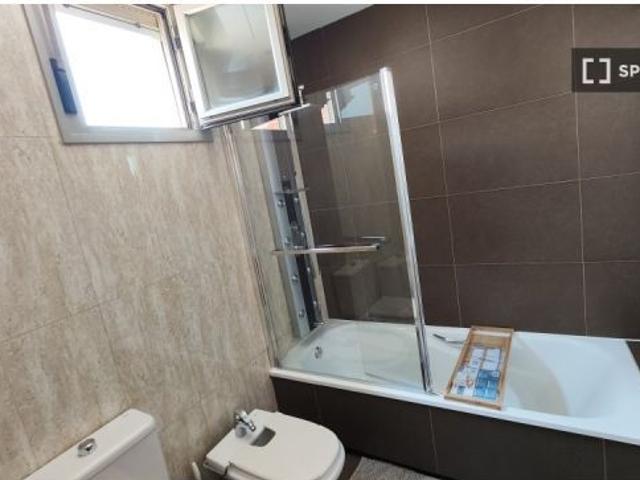 Habitación en piso compartido en madrid
