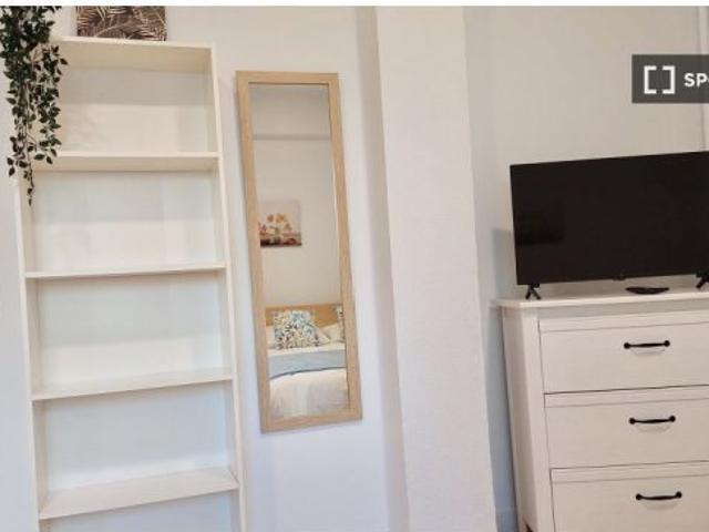 Habitación en piso compartido en madrid