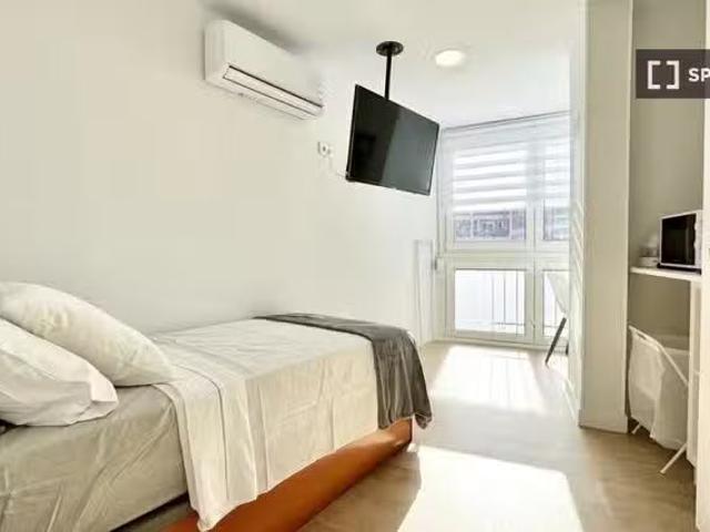 Habitación en piso compartido en madrid