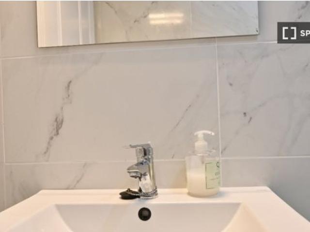 Habitación en piso compartido en madrid