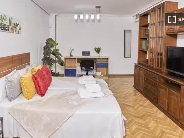 Habitación en piso compartido en madrid