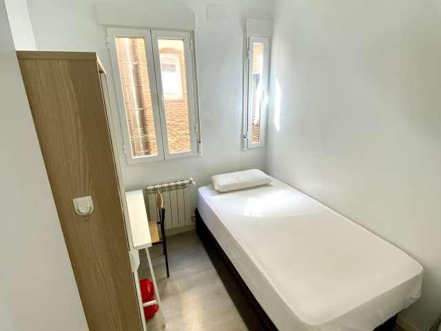 Habitación en piso compartido en madrid